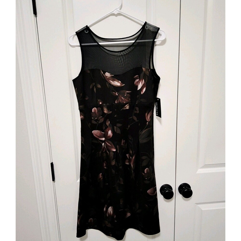 En Focus Studio Fit & Flare Black & Pink Floral Dress Mesh Neckline Size 6 NWT